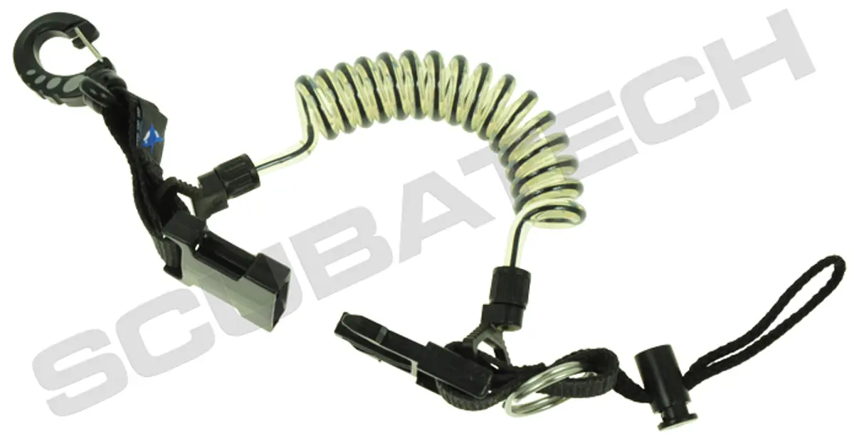 Retractor con Mosqueton Plastico Negro